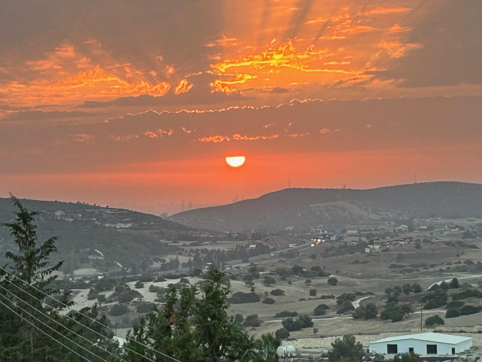 فيلا Endless Sunset Pentakomo المظهر الخارجي الصورة